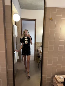 Rebecca Vallance Victoria Mini dress size 6 for rent on The Volte - image 2