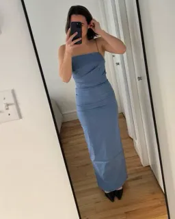 SIR JONES GOWN - Size 8  for rent on The Volte - image 3