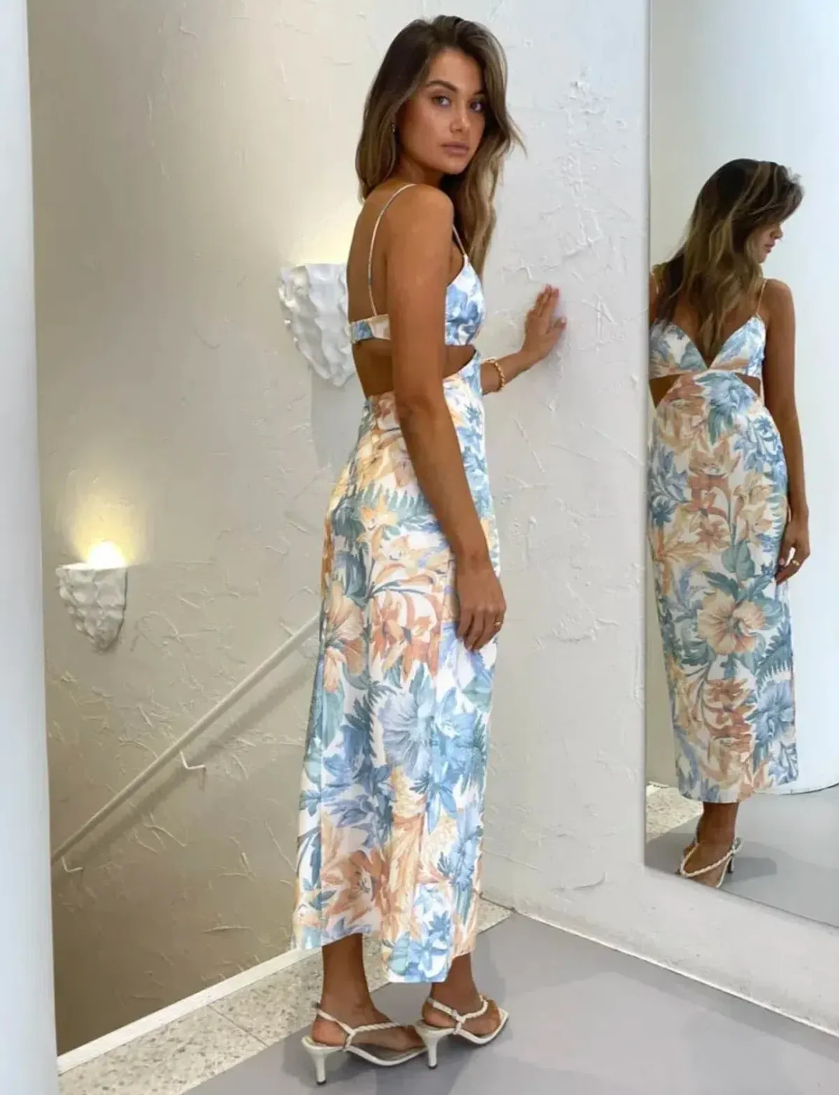 Significant Other • Jacy Dress in Island Bouquet • Size 10 - Image 2