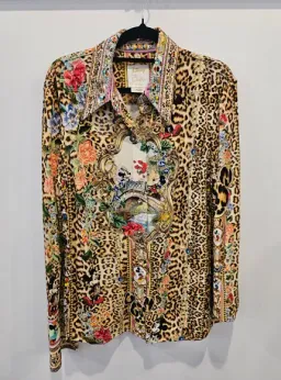 Camilla x Disney Mickey Mania Dress Shirt Size M for rent on The Volte - image 2