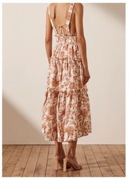 Shona Joy Carolina Tiered Midi Dress Print Size 8 for rent on The Volte - image 3