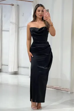 House of CB ADRIENNE CORSET MAXI IN BLACK Size S for rent on The Volte - image 1