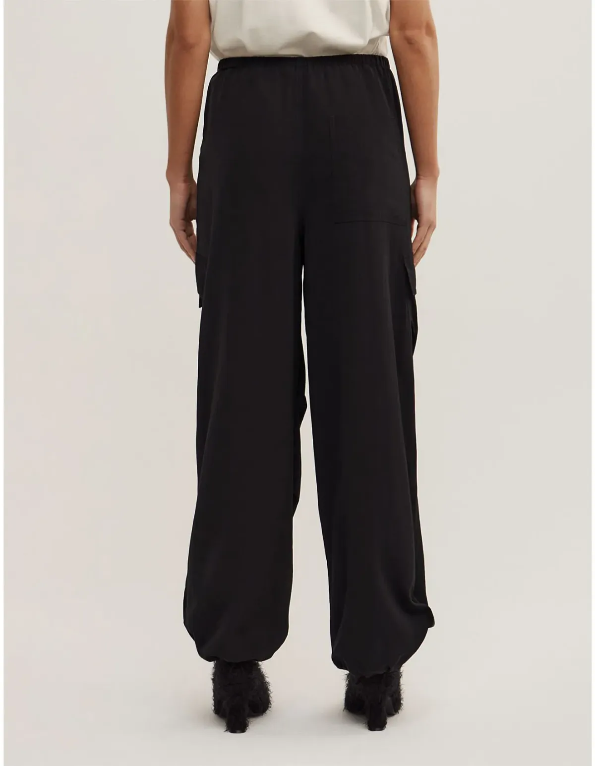 Witchery Black Cargo Pant Size 14 AU - Image 4