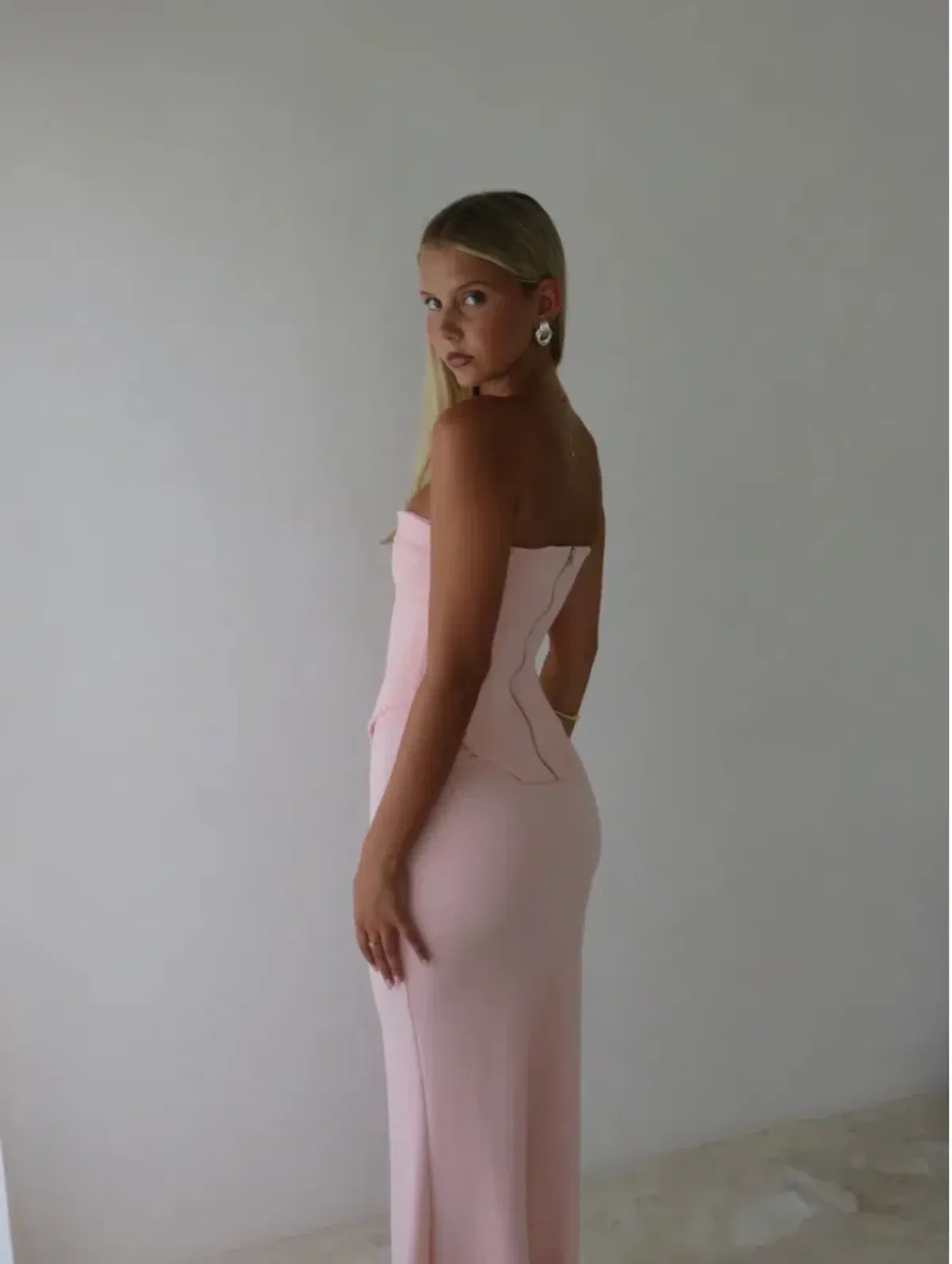 HNTR The Label Louie Gown in Baby Pink Size M/AU10 - Image 2