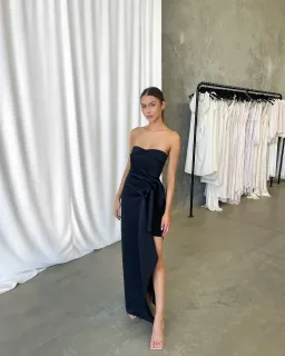 🖤 TOHJA November Dress - Size XS / 6 AU - Black Maxi Gown 🖤 for rent on The Volte - image 7
