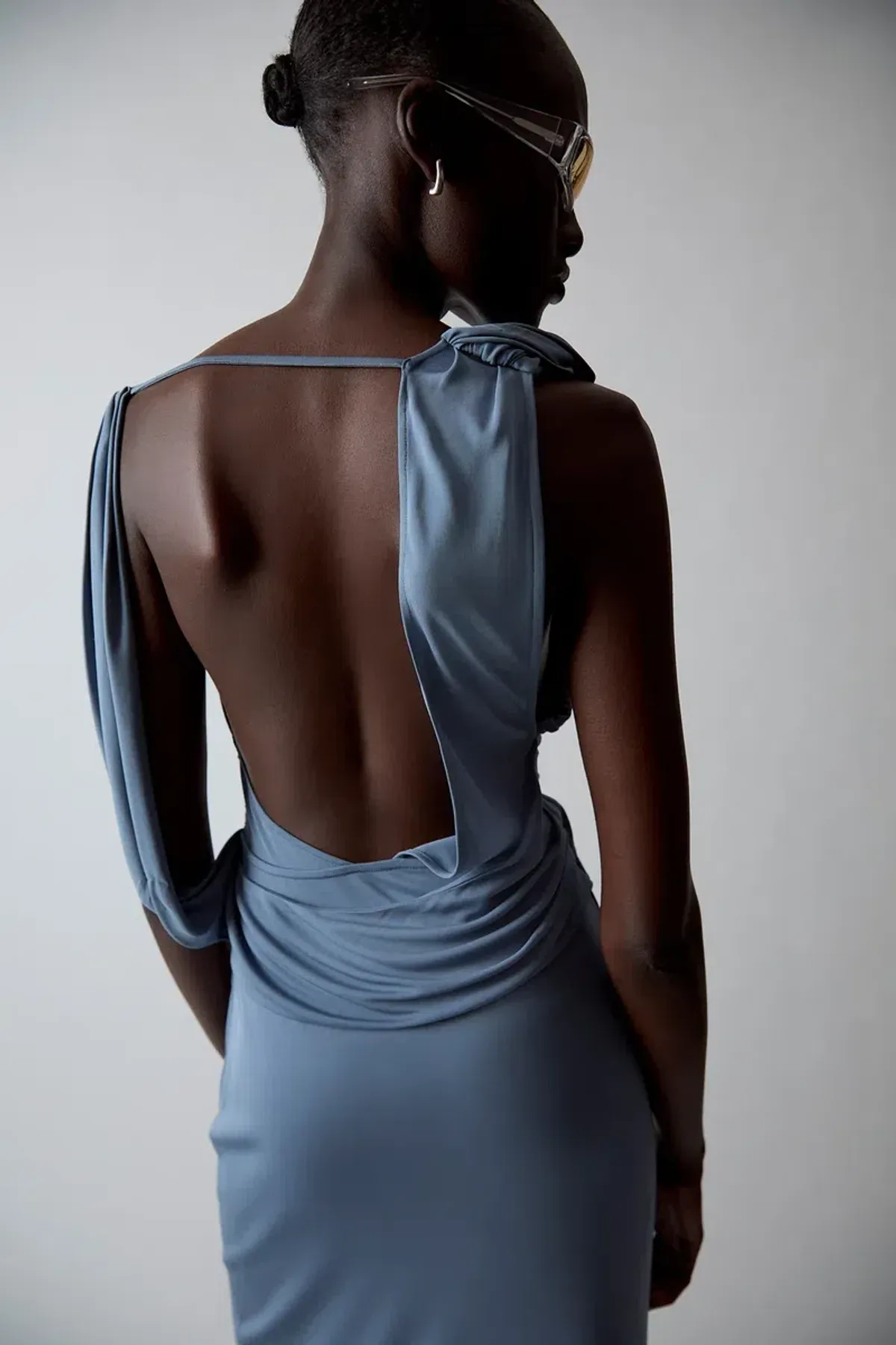 Sir the Label Olenna Twist Low Back Maxi Gown Dusty Blue Size AU 6P - Image 4