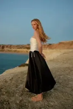 Aston Studio MARGUERITE GOWN NERO ANTIQUE for rent on The Volte - image 4