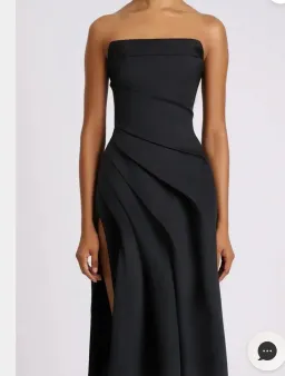 Eliya The Label Deanna Gown – Black | Size S (AU 8) for rent on The Volte - image 4