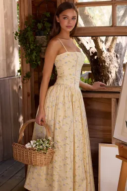 House of CB Ysabella Maxi in Floral Lemon Size S/AU 8 for rent on The Volte - image 2