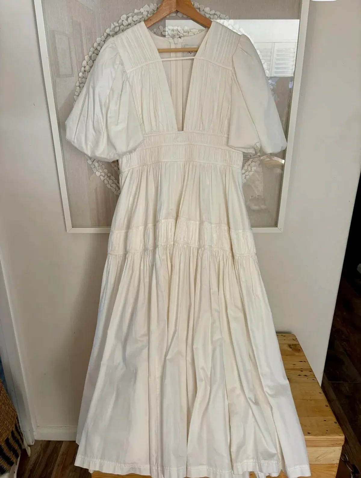 As New - AJE NEW - FALLINGWATER RUCHED WHITE MIDI DRESS Size:12 - Image 4