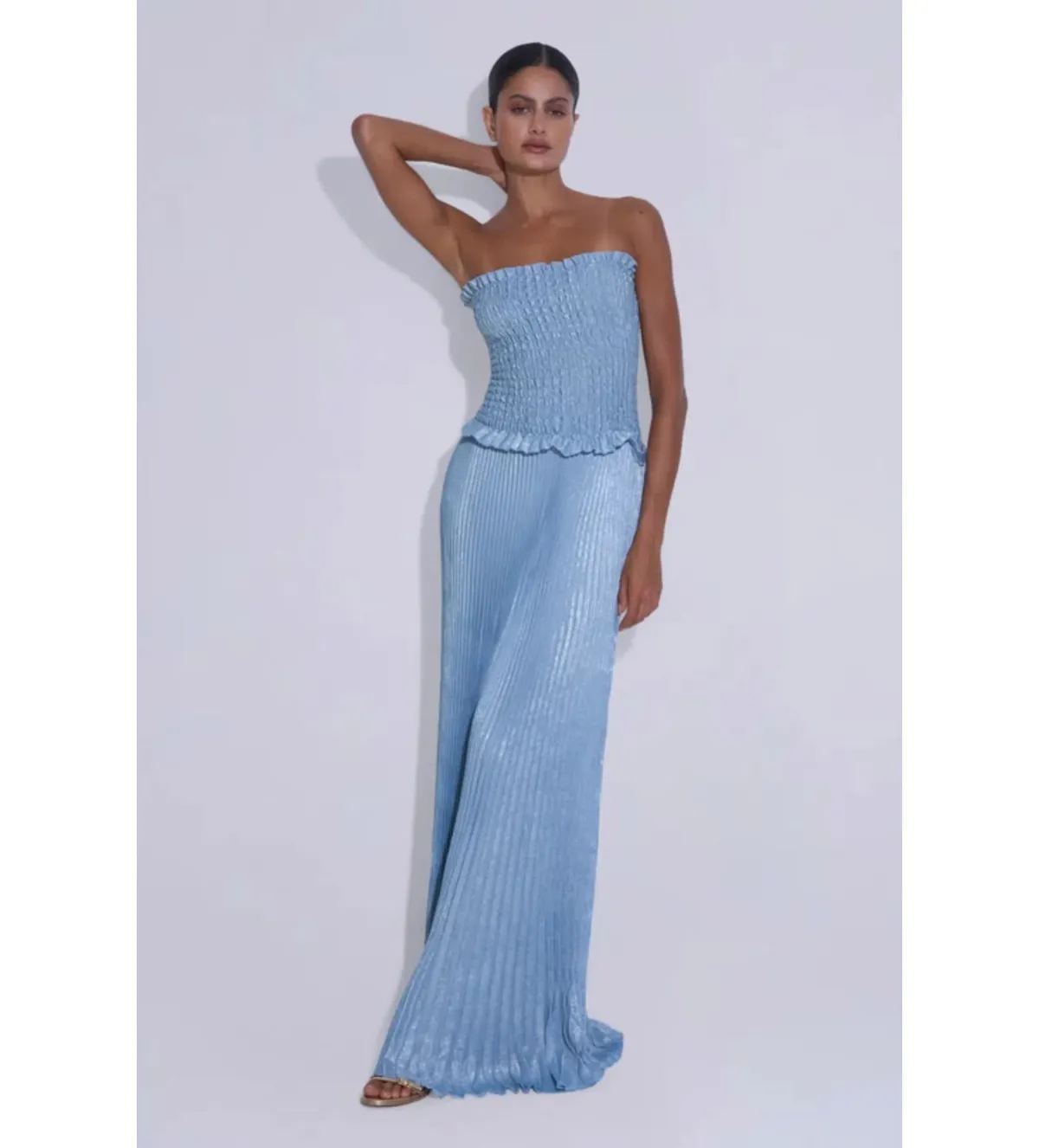 L'Idee Maya Gown in Artic Shimmer Size AU8 - Image 1