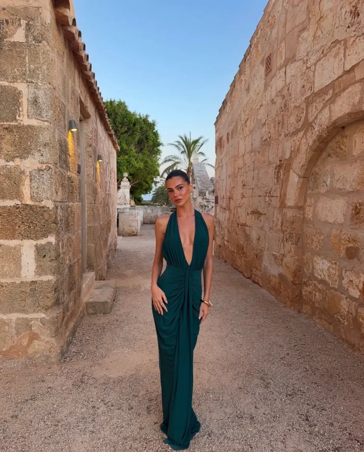 Club L London | Lesley Dress | Plunge - Image 3