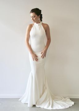 When Freddie met Lilly - Fonzi Gown - size 12 for rent on The Volte - image 1