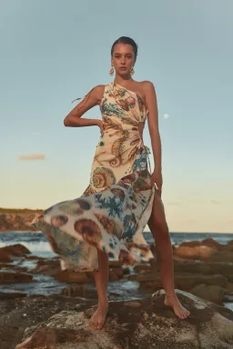 Sonya Moda Nour Maxi Dress Seashell Print Size 8 for rent on The Volte - image 2