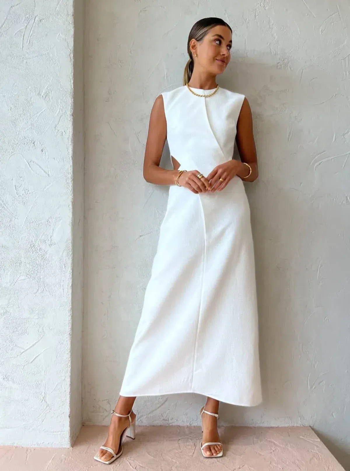 Camilla & Marc Hoxton Sleeveless Dress in Cream Size 6 - Image 4