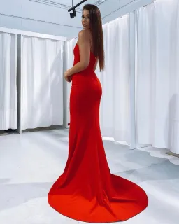 Love Nookie Jasmine Gown Red Size M  for rent on The Volte - image 6