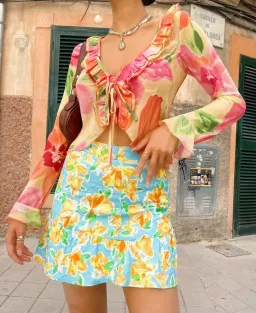 With Jean Fifi Blouse in Petunia Size L/AU 12 for rent on The Volte - image 7