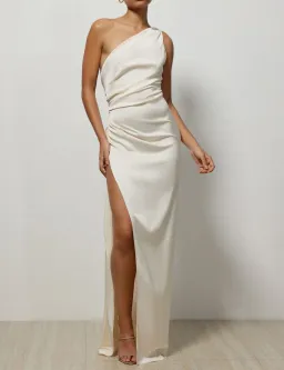 Lexi Samira Dress Cream Size 8 for rent on The Volte - image 1
