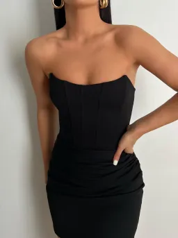 Mélani the Label Valentina Mini Dress Black Size AU 8 for rent on The Volte - image 2