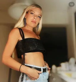 Nue Charlotte Crop Midnight Black Size AU 8 for rent on The Volte - image 1