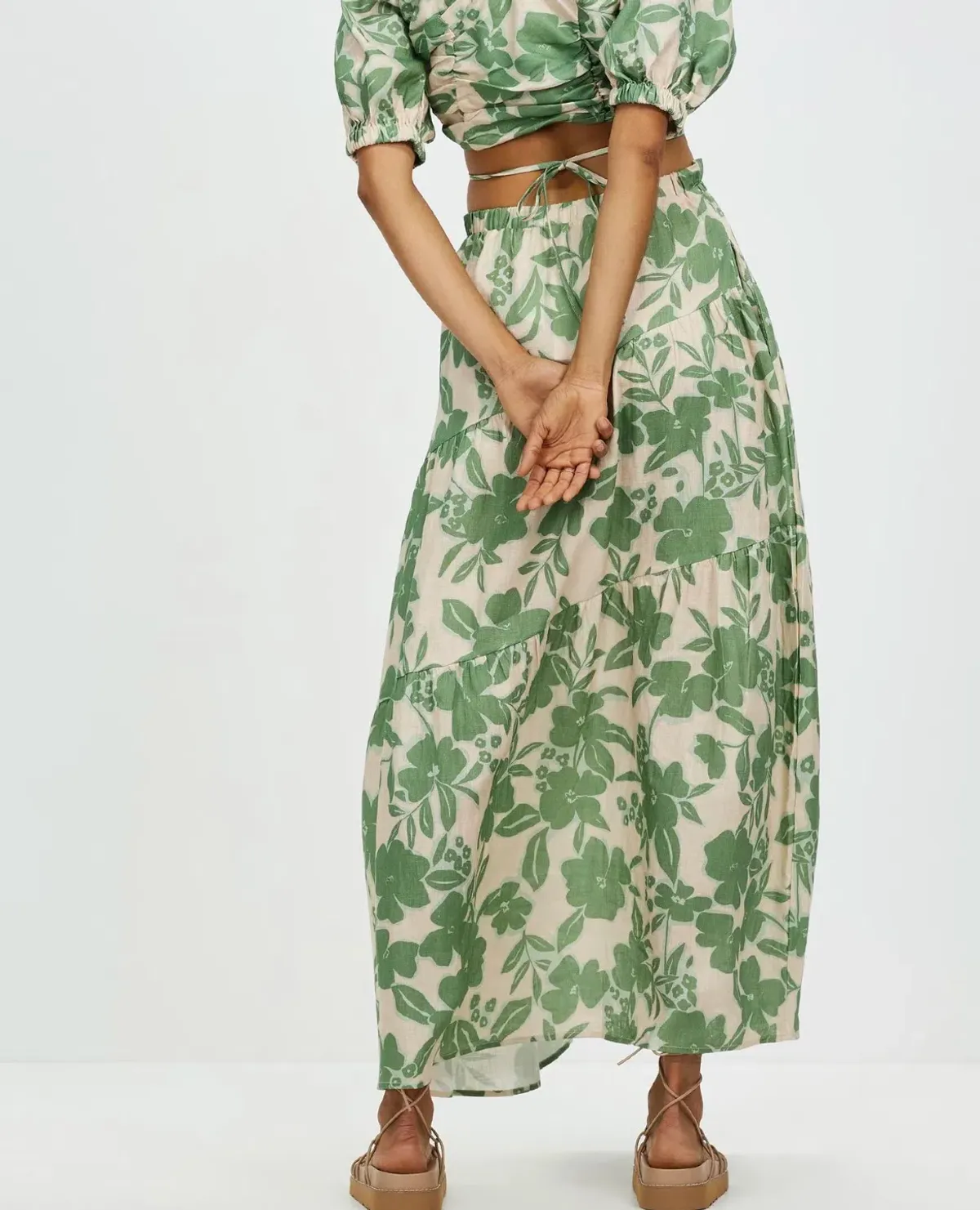 Aere Gathering Detail Linen Top & Maxi Skirt Set Floral Ivy Size 8/10 - Image 5
