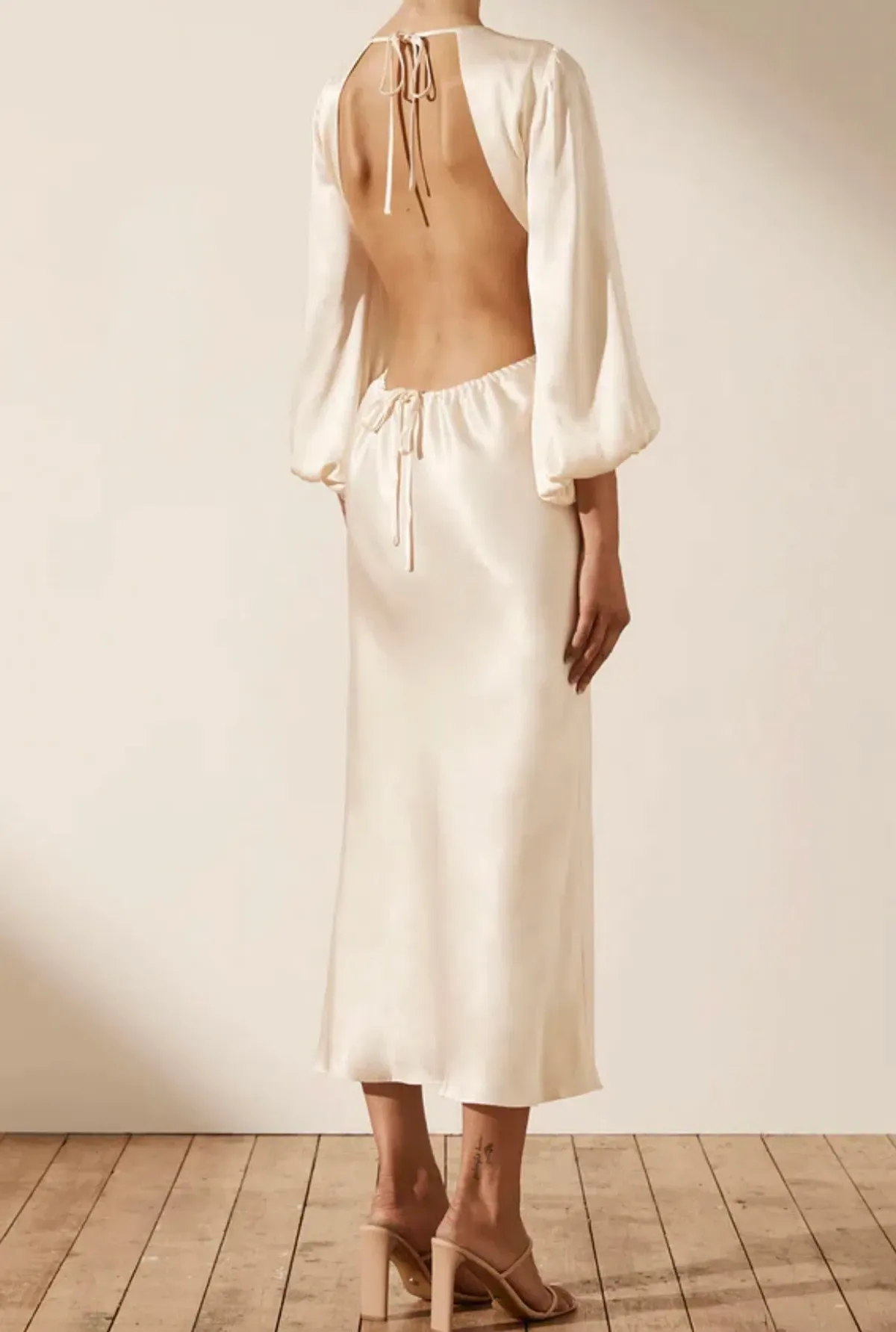Shona Joy La Lune Open Back Balloon Sleeve Midi Dress in Cream Size 6 - Image 2