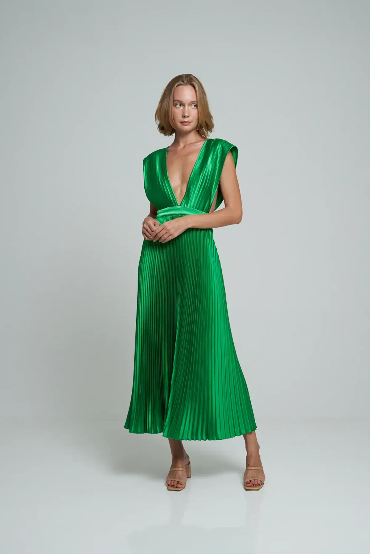 L’idee Gala Gown Bright Green Size 10 - Image 1