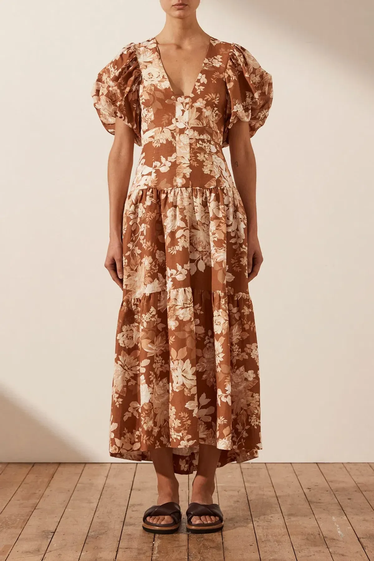 Shona Joy Capucine Linen Plunged Short Sleeve Midi Dress Almond Size 6 - Image 2