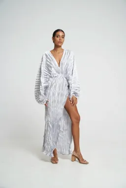 L'idee De Luxe Gown in Metallic Size AU 8 for rent on The Volte - image 6