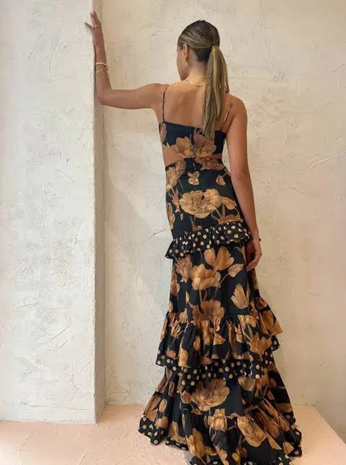 Sonya Moda Valentina Gown in Marabella Floral Print Size AU 6 - Image 2