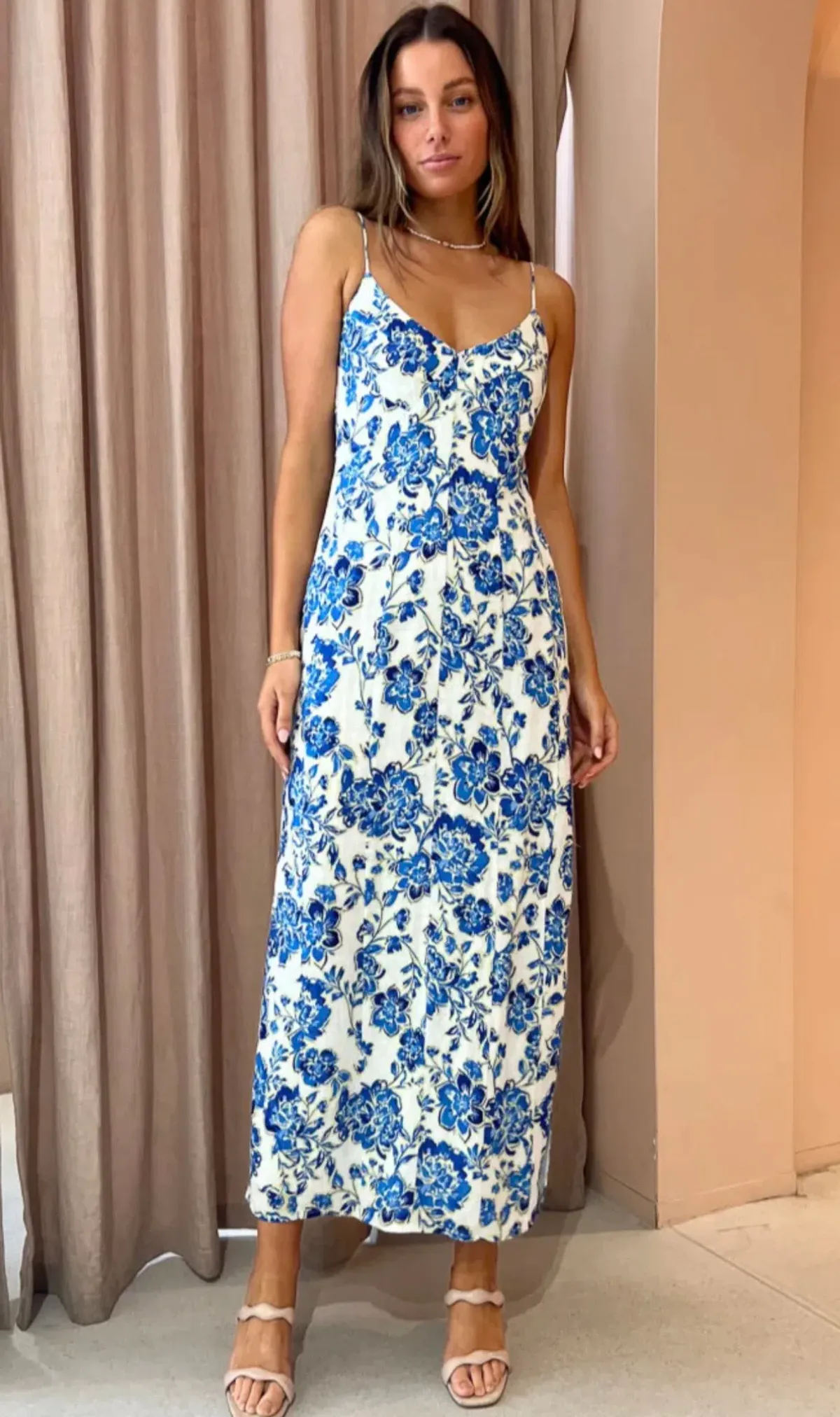 Issy Glimpse Dress In Bluebells Size 12 - Image 1