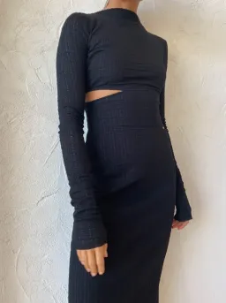 Camilla and Marc Ellsworth Midi Dress Black Size 6 for rent on The Volte - image 6