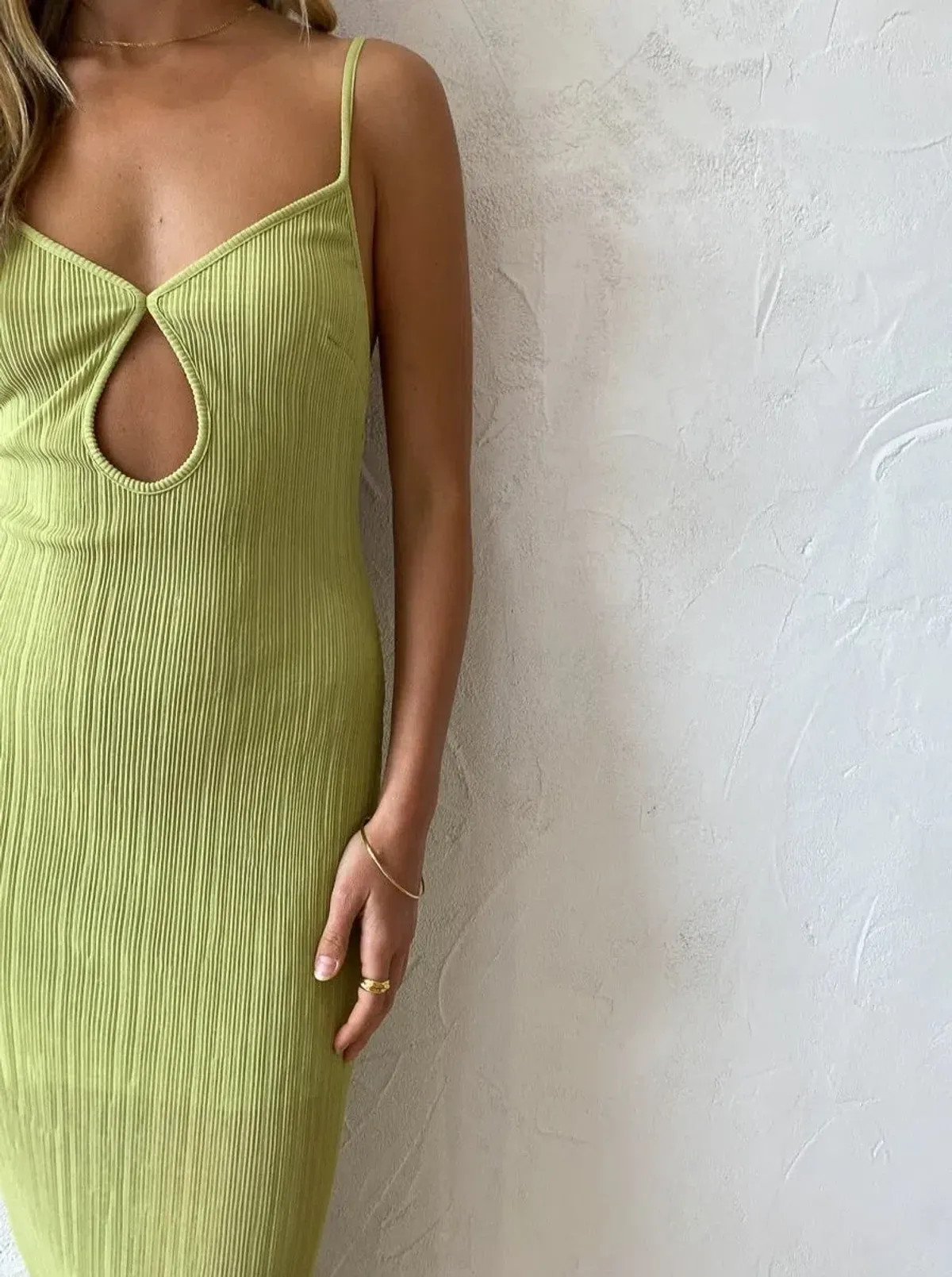 Bec & Bridge Plisse Maxi Dress in Pistachio Size 8 - Image 4