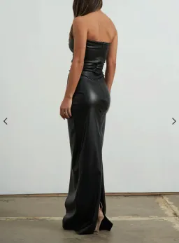 Effie Kats Amelie Maxi Gown Black Size 6 for rent on The Volte - image 2