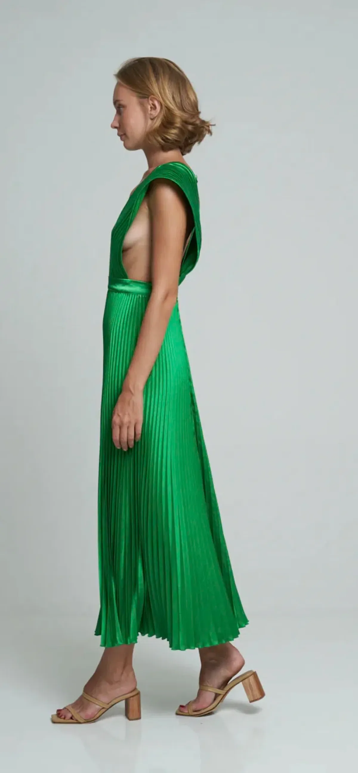 L’Idee Gala Gown Bright Green Size 10 - Image 2