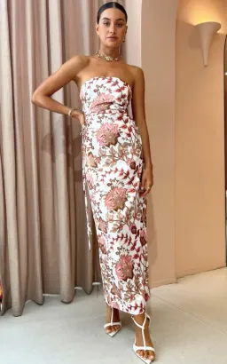 Sonya Moda Dima Dress Paisley Print Size AU 8 for rent on The Volte - image 1