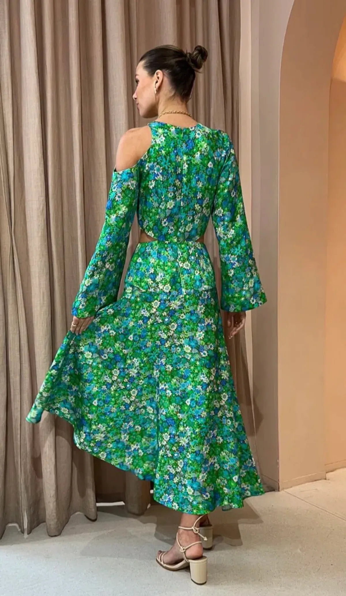Alemais Cassandra Cut Out Midi Dress Green Floral Size 10 - Image 4