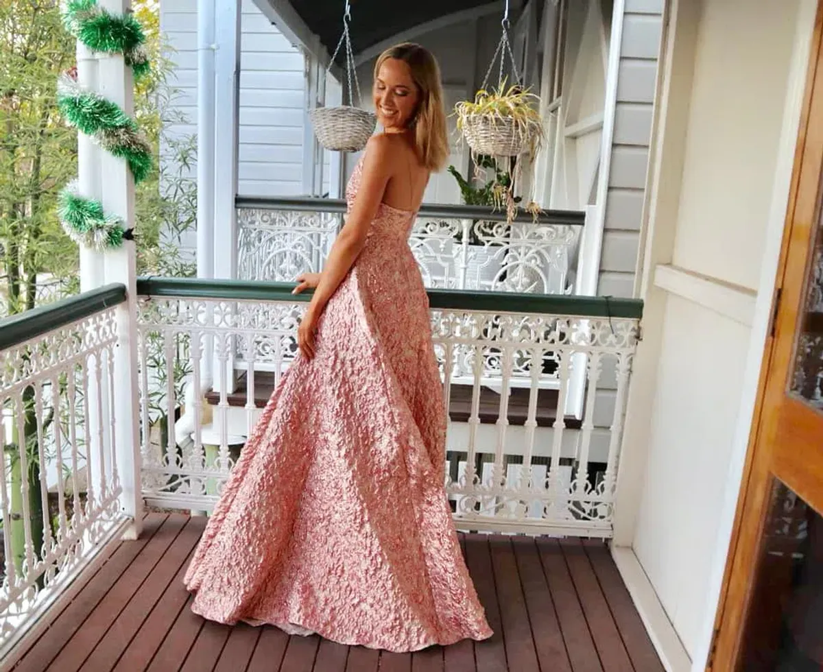 Alex Perry Amelia Ball Gown Peach Metallic Size 6 - Image 1