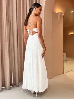 Issy Orla Maxi Dress White Size 6 for rent on The Volte - image 3