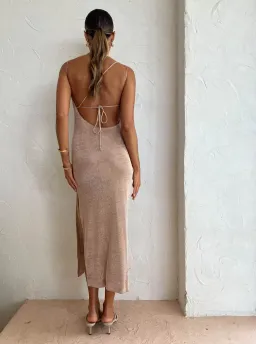 Third Form Heavy Metal Knit Cowl Slip In Rose Gold Size 8 for rent on The Volte - image 4