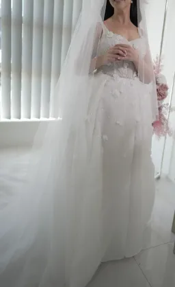 Pallas Couture Inspired Wedding Dress White Size 8  for rent on The Volte - image 3