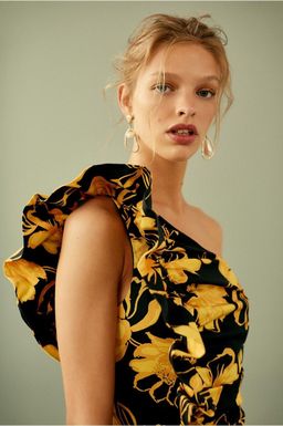 Nomad mini dress Black & Gold 8 for rent on The Volte - image 5
