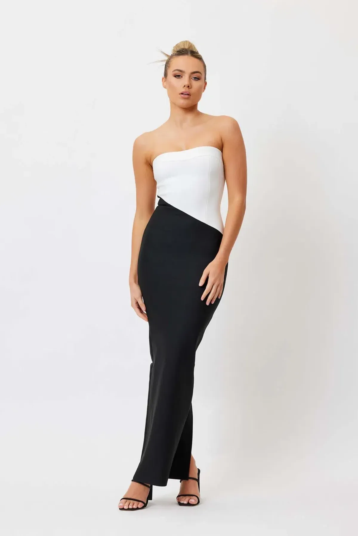 Bianca and Bridgett Lucy Midi Dress White/Black Size 6 - Image 1