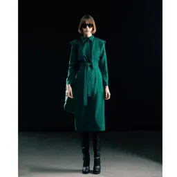 Julia Allert Fashion Fitted Midi Dress Green Size 10 for rent on The Volte - image 2