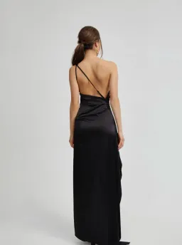 Lexi Samira Dress Black Size 8 for rent on The Volte - image 3