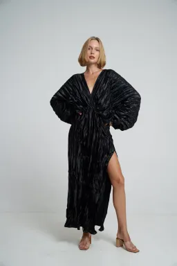 L’Idee Deluxe Gown Black Size 12 for rent on The Volte - image 1