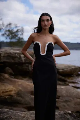 Sonya Moda Romme Dress Black Size 8 for rent on The Volte - image 3