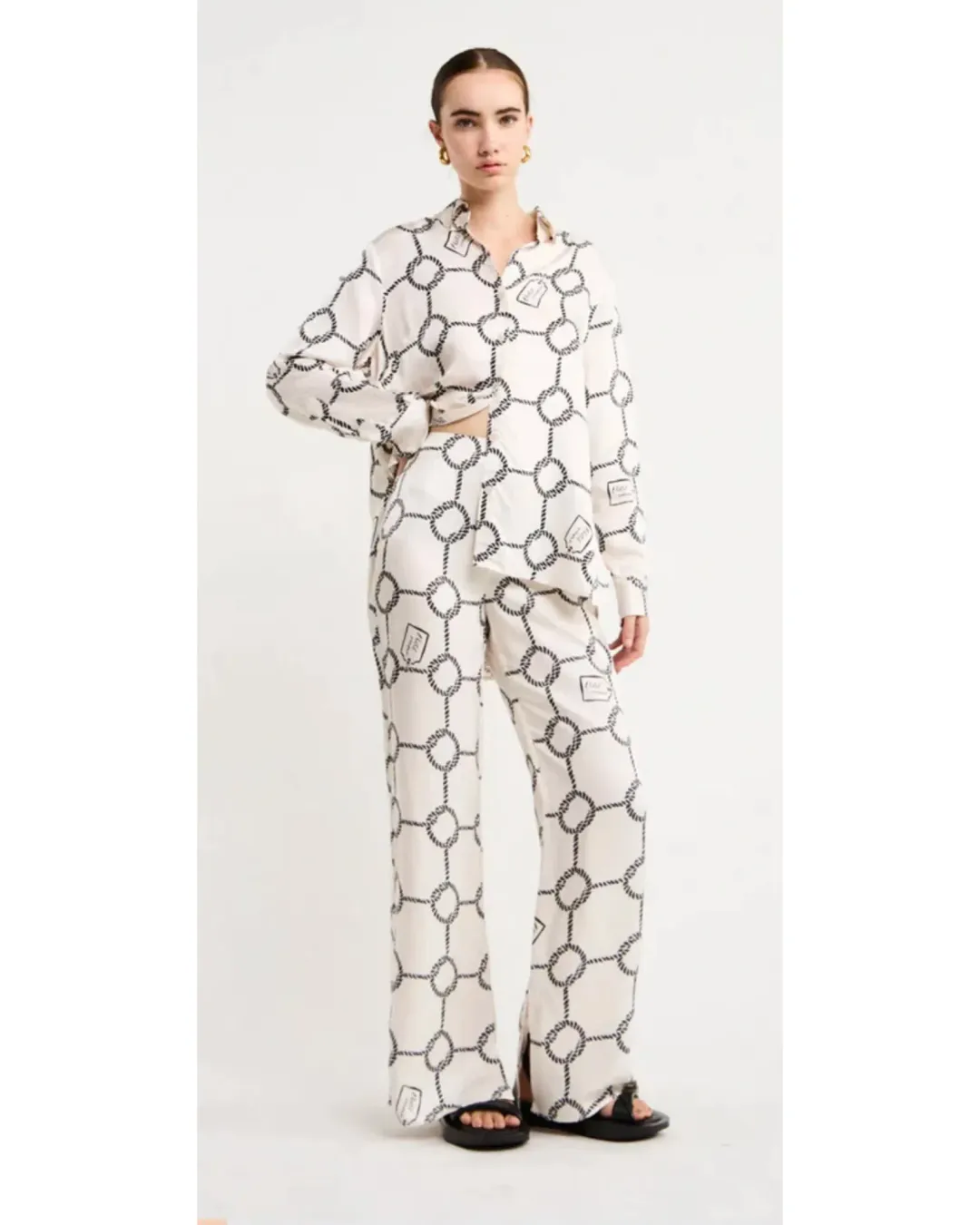 Roame Ria Pant In Nautique Print Size 1 / AU 8 for rent on The Volte - main image