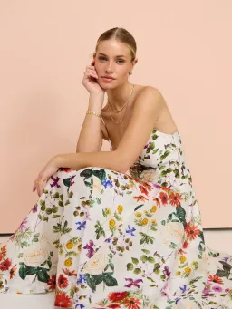 Sofia The Label Evie Midi Dress Enchanted Floral Size 6  for rent on The Volte - image 3