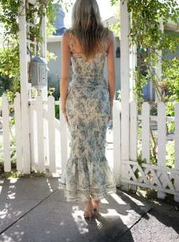 V. Chapman - The Geranium Dress in Blue Bouquet - Size 6 for rent on The Volte - image 2
